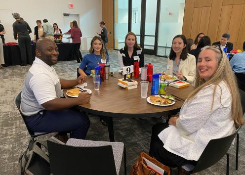 faculty enjoying lunch at 2023 new faculty orientation
